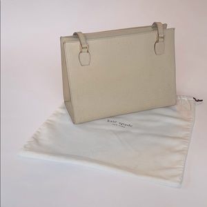Kate Spade Cream shoulder purse, with Dust cover